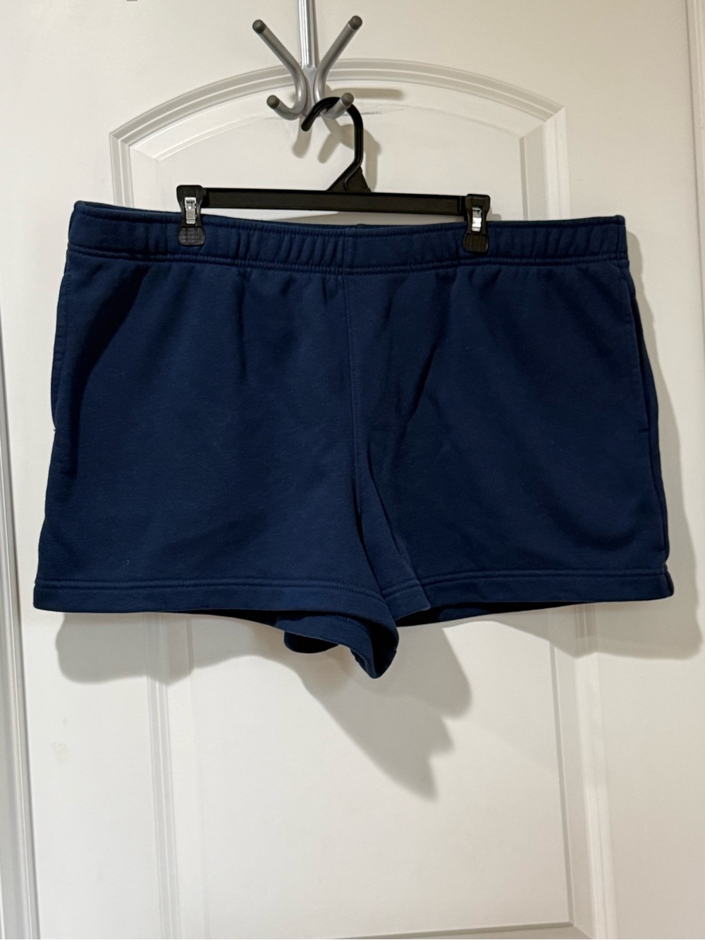 American Eagle Outfitters Navy Athletic Pull-On Shorts